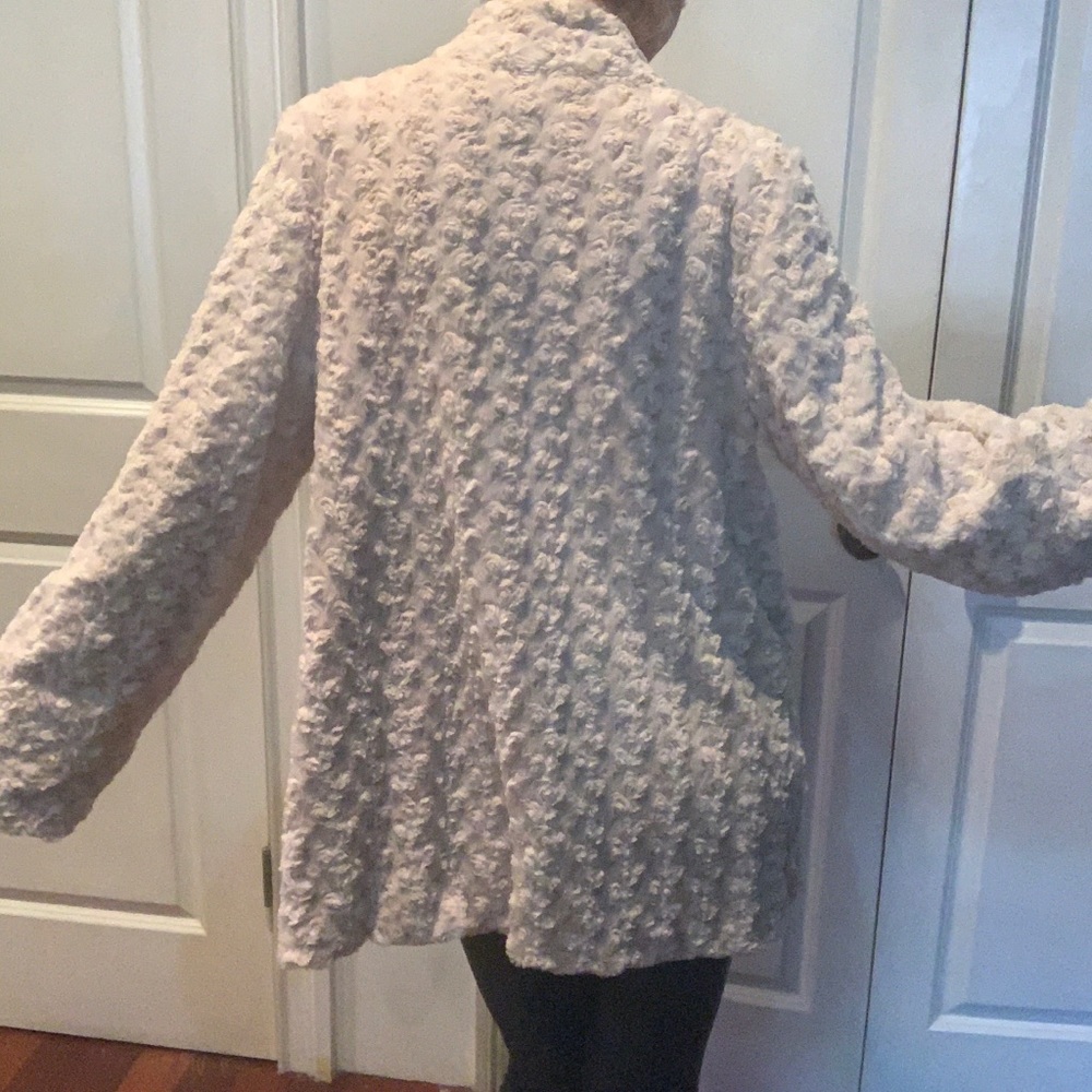 Glamorous Dennis Basso faux Persian lamb coat - Picture 11 of 15